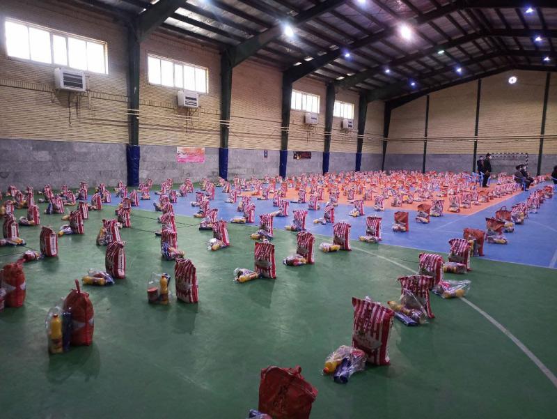 400 بسته معیشتی در قالب رزمایش مومنانه توسط سپاه صحنه توزیع شد