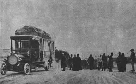 اولین اتوبوسی که وارد ایران شد + عکس 