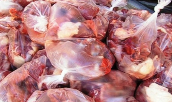  بسته حاوی گوسفند ذبح شده، هدیه یک مدیر کل به برخی نمایندگان مجلس کرمانشاه/ برخورد جدی یک نماینده