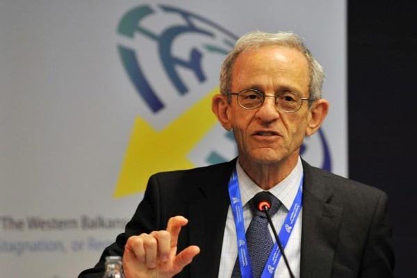 آنچه در آمریکا رخ داد کودتا بود/ ترامپ باید بازداشت شود آنچه در آمریکا رخ داد کودتا بود/ ترامپ باید بازداشت شود