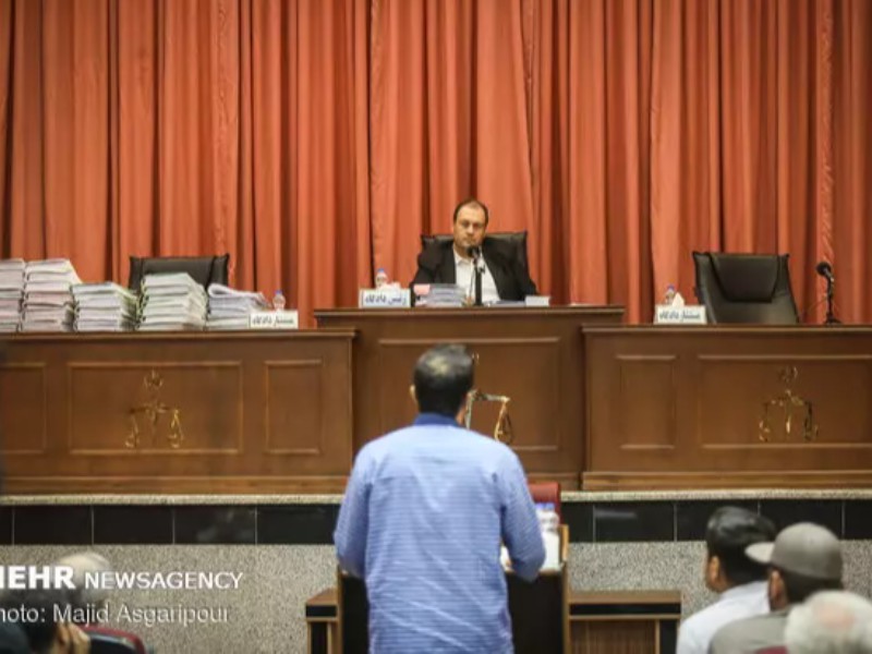 تخفیف مجازات یا حبس زدایی؟/خدمات عام المنفعه، مجازات اختلاسگران تخفیف مجازات یا حبس زدایی؟/خدمات عام المنفعه، مجازات اختلاسگران