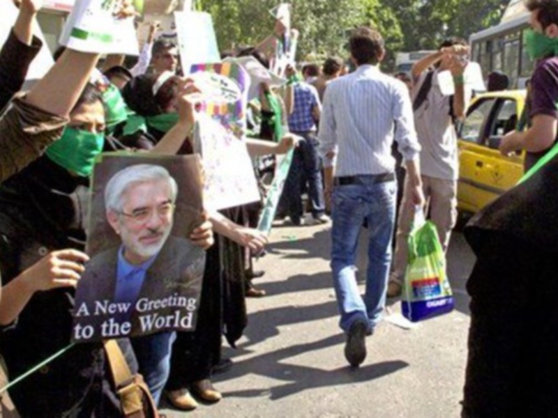 فتنه 88؛ گناه نابخشودنی| روایت «آذر آمریکایی» اصلاحطلبان تندرو / از درخواست تحریم تا اهانت به امام (ره) فتنه 88؛ گناه نابخشودنی| روایت «آذر آمریکایی» اصلاحطلبان تندرو / از درخواست تحریم تا اهانت به امام (ره)