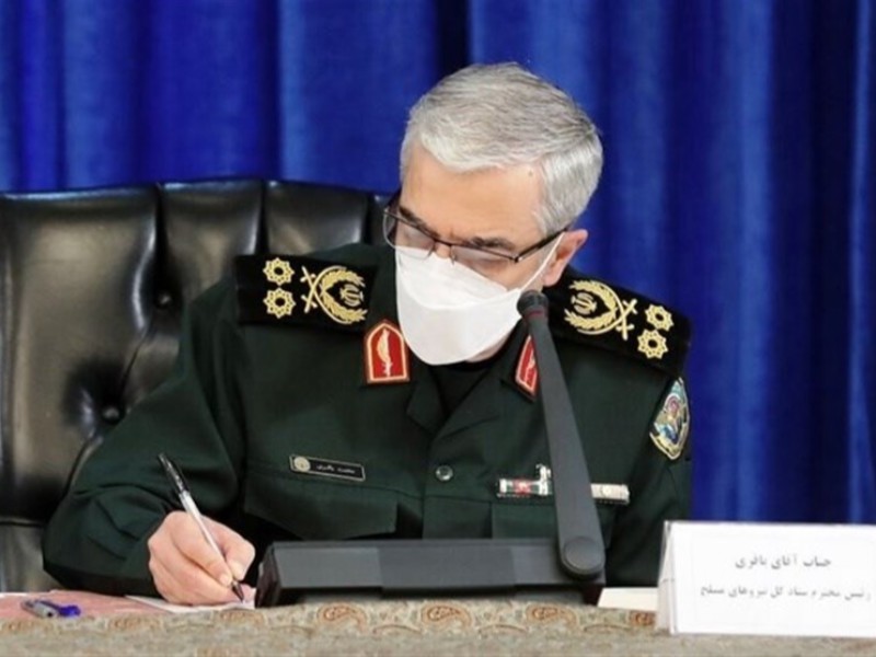 سرلشکر باقری: دفاع مقدس پرده از چهره تزویر جهانخواران کنار زد سرلشکر باقری: دفاع مقدس پرده از چهره تزویر جهانخواران کنار زد