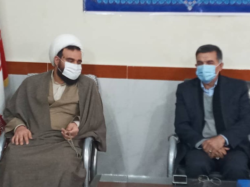 دیدار فرماندار، فرمانده ناحیه مقاومت بسیج سپاه صحنه و مسئولین شهرستانصحنهبا امام جمعه و نماینده ولی فقیه در شهرستان دیدار فرماندار، فرمانده ناحیه مقاومت بسیج سپاه صحنه و مسئولین شهرستانصحنهبا امام جمعه و نماینده ولی فقیه در شهرستان