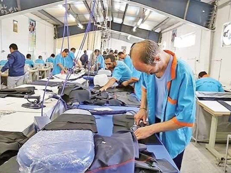 اشتغال مهم ترین بستر اصلاح زندانیان است اشتغال مهم ترین بستر اصلاح زندانیان است