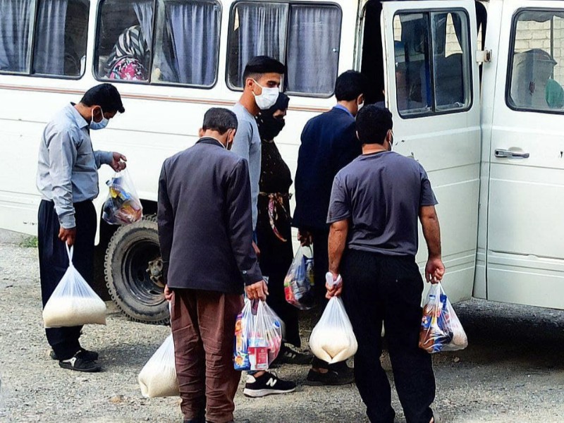 توزیع بسته های حمایتی توسط سپاه صحنه در شب قدر