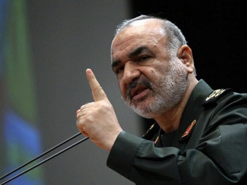 دشمن را با شکست های خفت بار روانه گورستان تاریخ می کنیم