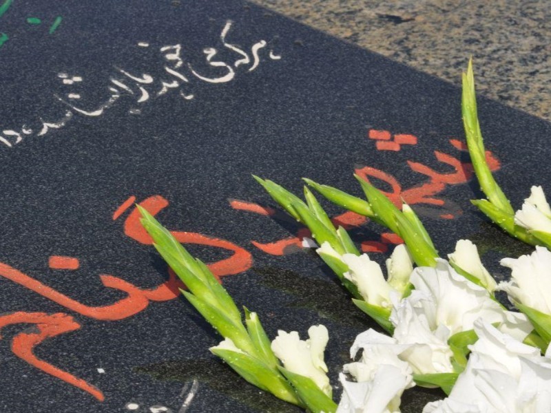 غبارروبی مزارشهدای گمنام شهرستان صحنه