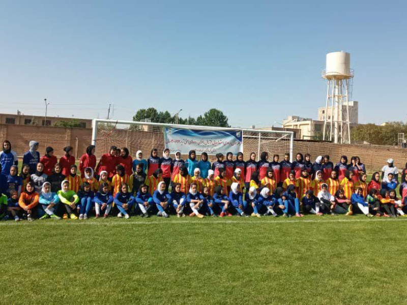 دعوت یک بانوی صحنه ای به اردوی تیم ملی فوتسال