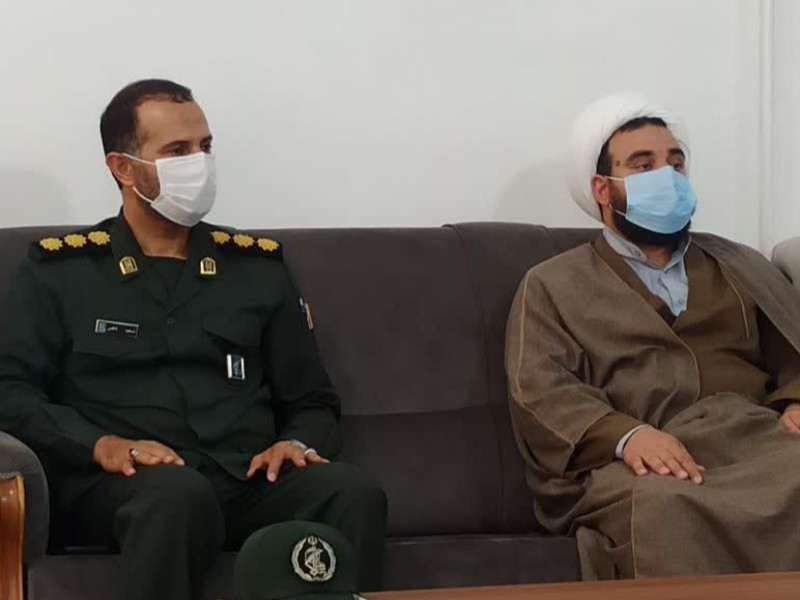 سخنان امام جمعه شهرستان صحنه در دیدار با خانواده شهدا سخنان امام جمعه شهرستان صحنه در دیدار با خانواده شهدا