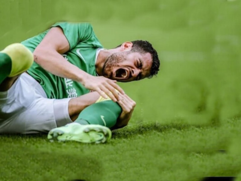 بدشانسی دوباره برای مدافع تیم ملی ایران/پورعلی گنجی رباط پاره کرد