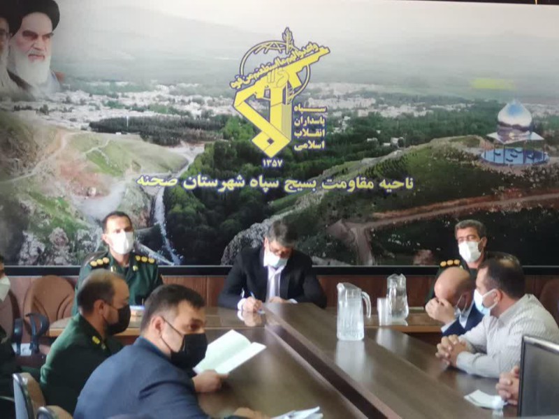 توزیع بیش از 7 هزار بسته معیشتی به نیازمندان صحنه ای