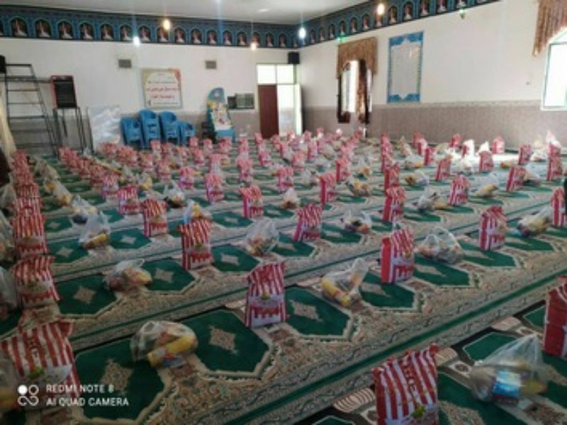 توزیع 400بسته معیشتی در شهرستان صحنه