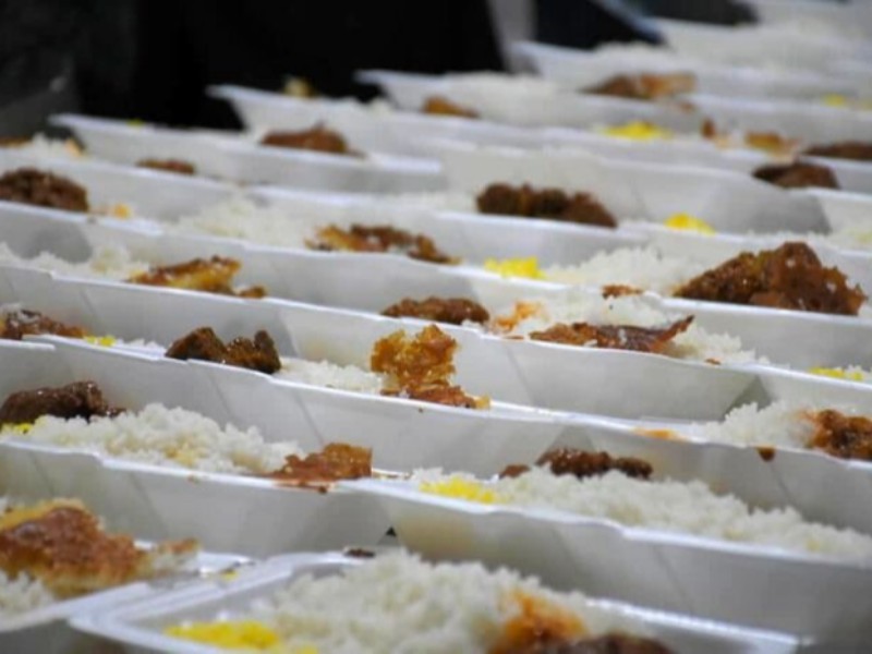پخت و توزیع 5 هزار غذای گرم به مناسبت اربعین حسینی(ع) در شهرستان صحنه