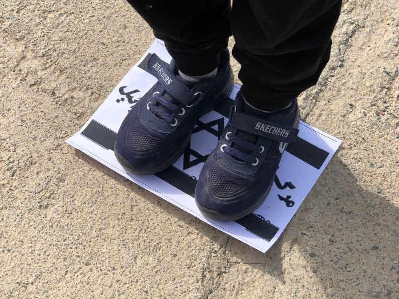 به همت بسیج دانش آموزی سپاه صحنه مراسم استکبار ستیزی برگزار شد