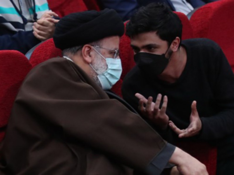 مهمانی سران 3 قوه به صرف صراحت دانشجویی/ وقتی آفتاب 16 آذر امسال از سمت دیگری تابید