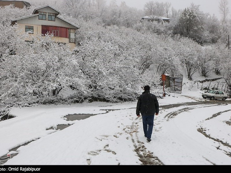 هواشناسی ایران ۱۴۰۰/۰۹/۱۷؛ آغاز بارش برف و باران در ۱۱ استان/ هشدار ‌آب‌گرفتگی و کولاک برف
