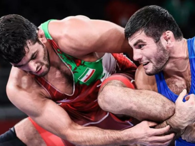 سرشاخ غولهای کشتی در لیگ/ جذاب مثل المپیک با رقابت بولدوزر و نایفونوف . سرشاخ غولهای کشتی در لیگ/ جذاب مثل المپیک با رقابت بولدوزر و نایفونوف .