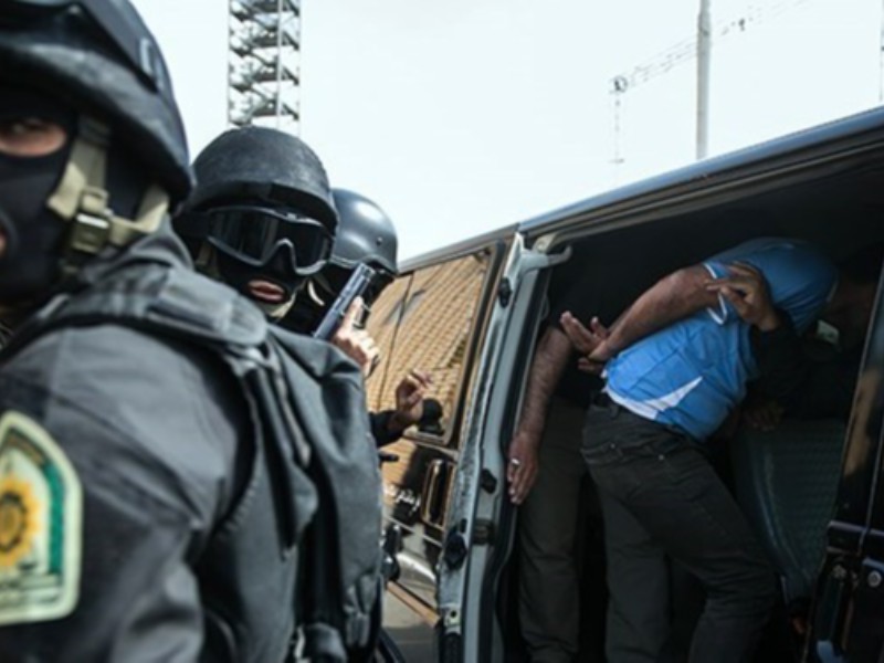 دستگیری عاملان حمله مسلحانه به گشت انتظامی ماهشهر و شهادت مامور پلیس/ باند تروریستی منهدم شد دستگیری عاملان حمله مسلحانه به گشت انتظامی ماهشهر و شهادت مامور پلیس/ باند تروریستی منهدم شد