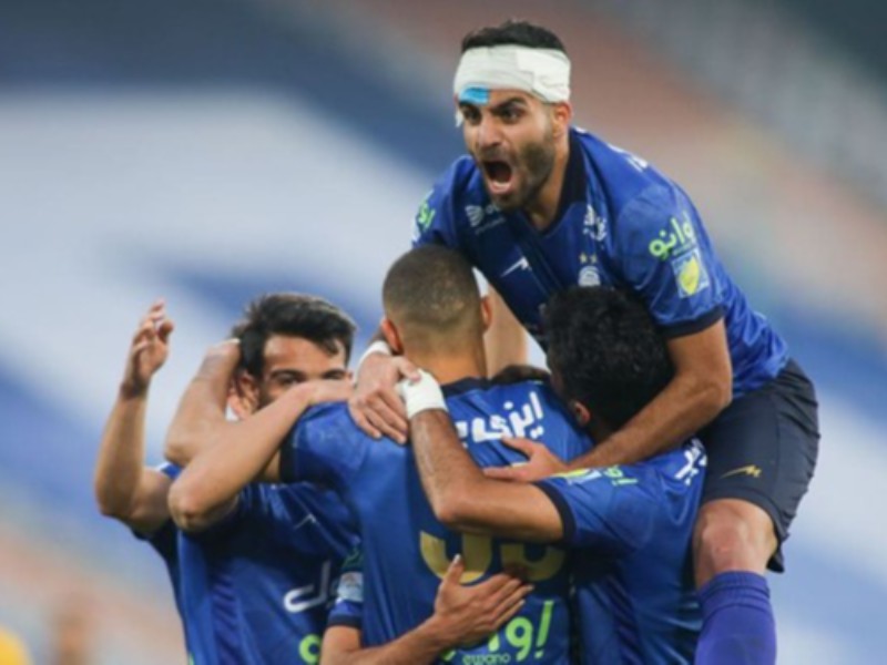 هفته دهم لیگ برتر| استقلال برنده دوئل مدعیان/ صدرجدول آبی شد، سپاهان به رتبه چهارم رسید هفته دهم لیگ برتر| استقلال برنده دوئل مدعیان/ صدرجدول آبی شد، سپاهان به رتبه چهارم رسید