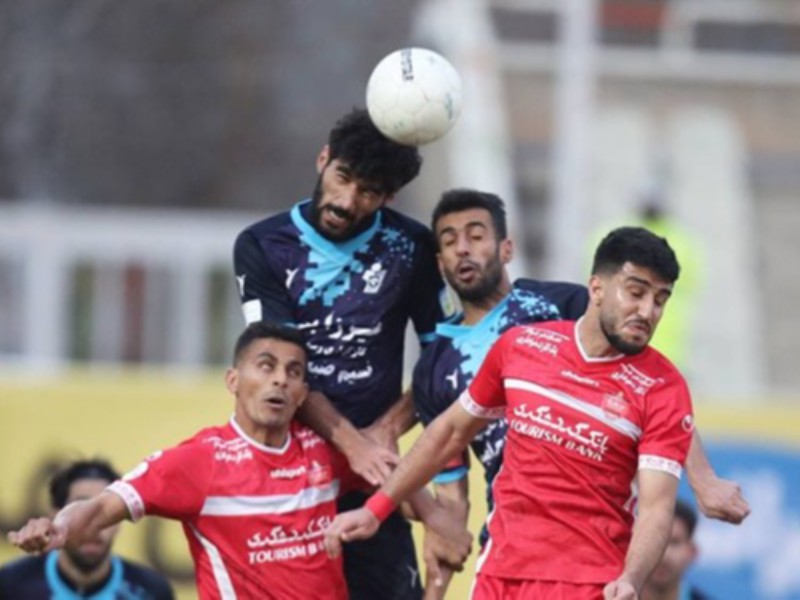 کلهر: گل محمدی مقابل پیکان خلاقیت خود را نشان داد/ اشتباهات فردی در پرسپولیس در حال زیاد شدن است کلهر: گل محمدی مقابل پیکان خلاقیت خود را نشان داد/ اشتباهات فردی در پرسپولیس در حال زیاد شدن است