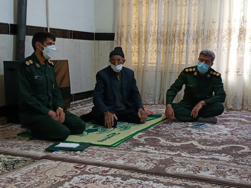 دیدار با خانواده شهدا، ادای دین به مقام والای شهید است دیدار با خانواده شهدا، ادای دین به مقام والای شهید است