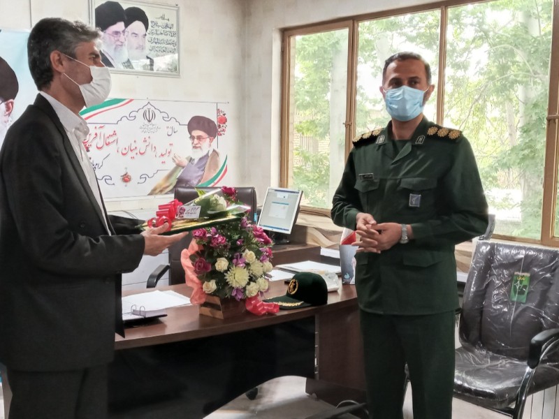 دیدار مدیر حوزه علمیه و فرمانده سپاه صحنه با مدیر آموزش و پرورش دیدار مدیر حوزه علمیه و فرمانده سپاه صحنه با مدیر آموزش و پرورش