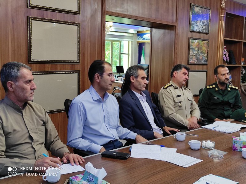 جلسه پیگیری و بررسی آخرین وضعیت حسینه مزار شهدای گمنام شهرستان صحنه جلسه پیگیری و بررسی آخرین وضعیت حسینه مزار شهدای گمنام شهرستان صحنه