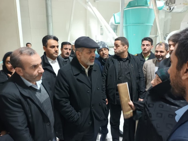 پیگیری وزیر کشور برای راهاندازی مجتمع بزرگ کشت و صنعت ایلیا در شهرک صنعتی صحنه پیگیری وزیر کشور برای راهاندازی مجتمع بزرگ کشت و صنعت ایلیا در شهرک صنعتی صحنه