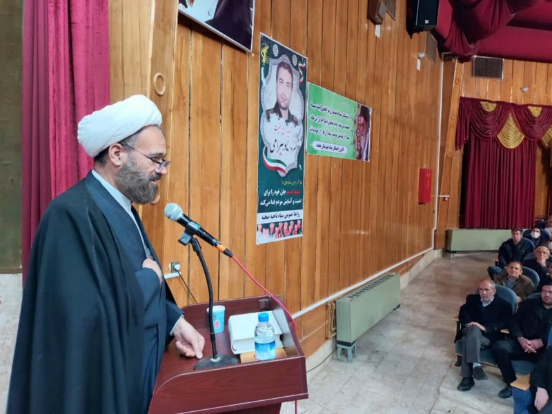 مراسم انس و الفت وابستگان و خانواده های متوفی در سپاه صحنه مراسم انس و الفت وابستگان و خانواده های متوفی در سپاه صحنه