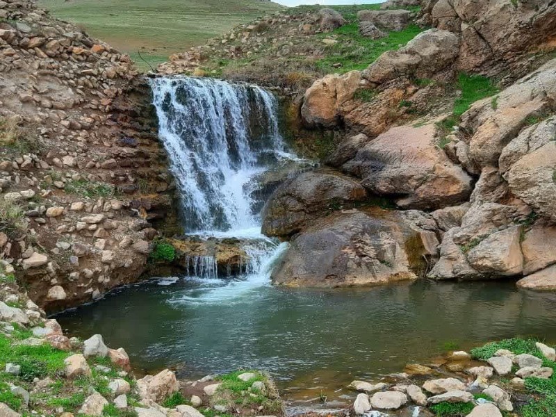 طبیعت روستاهای سنگ سفید و سرتخت