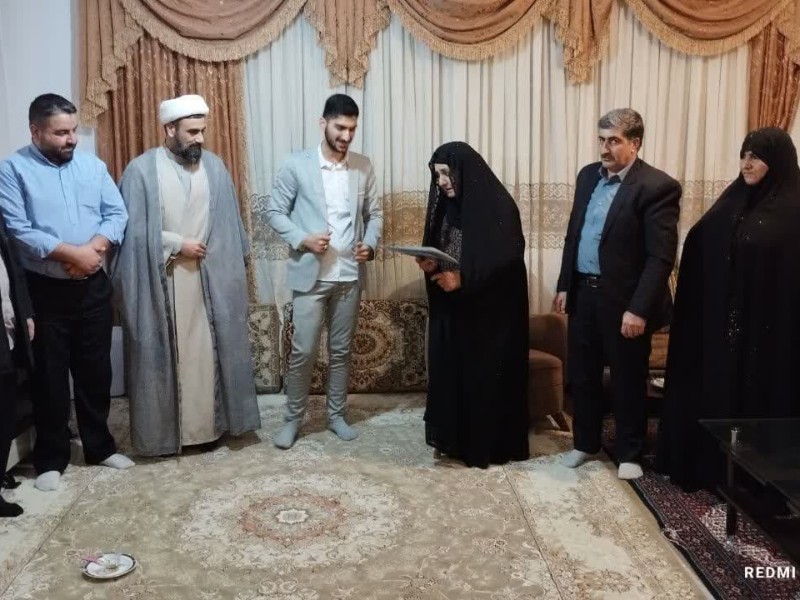 شهادت، نماد عزت است شهادت، نماد عزت است