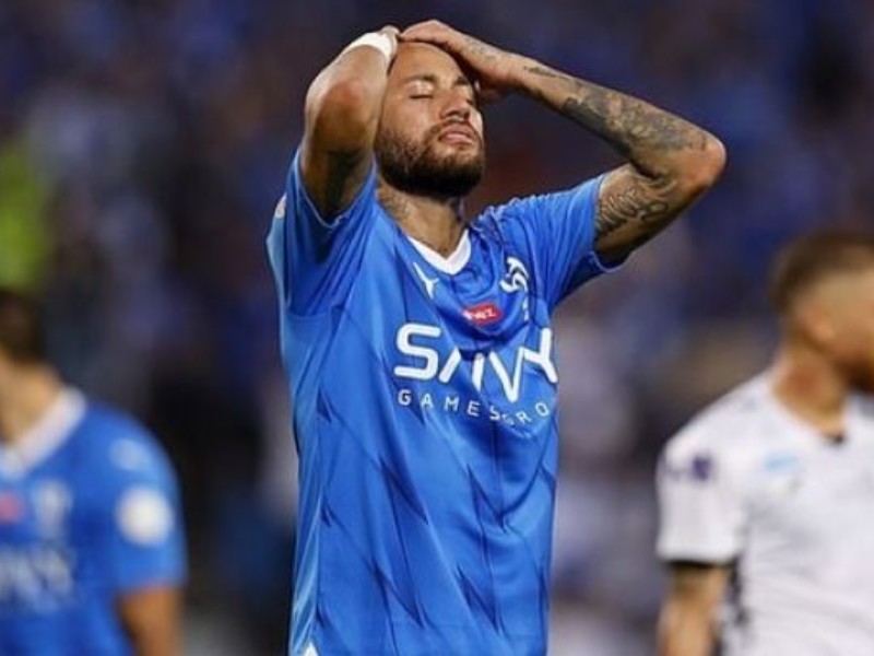 نیمار به خانه برگشت نیمار به خانه برگشت