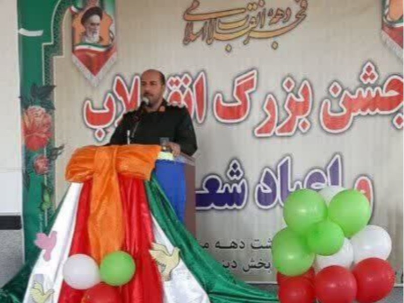 جشن بزرگ انقلاب  در بخش دینور اجرا شد .