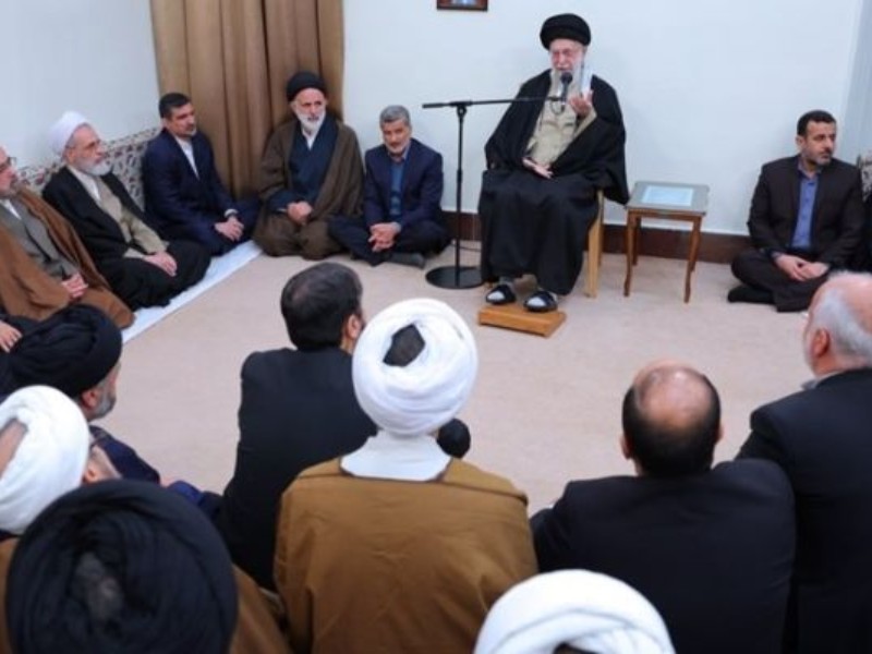 حوزه علمیه وامدار آیتالله جوادی آملی است حوزه علمیه وامدار آیتالله جوادی آملی است