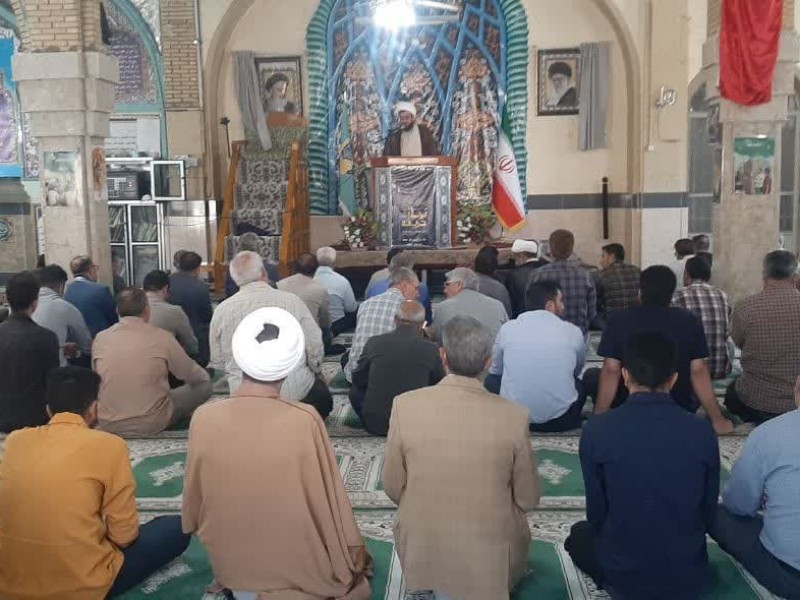 نماز جمعه در صحنه برگزار شد نماز جمعه در صحنه برگزار شد