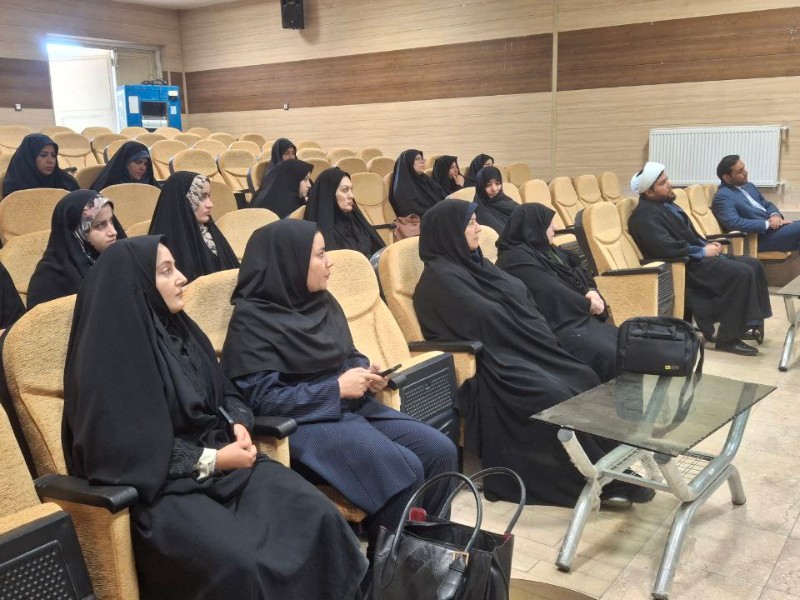 برگزاری محفل شعر (ندای هبه) در صحنه برگزاری محفل شعر (ندای هبه) در صحنه