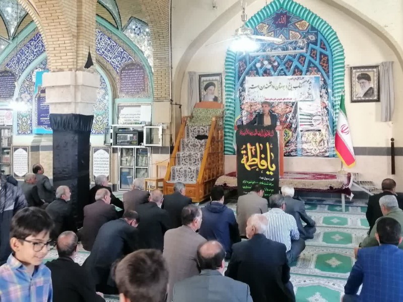 بزرگداشت هفته کتاب درصحنه بزرگداشت هفته کتاب درصحنه