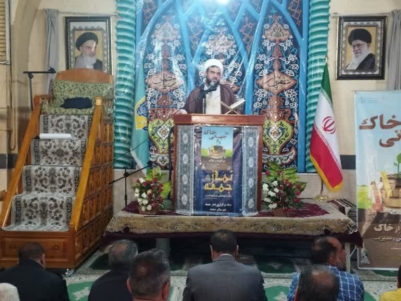 قانون اساسی محور وفاق است قانون اساسی محور وفاق است