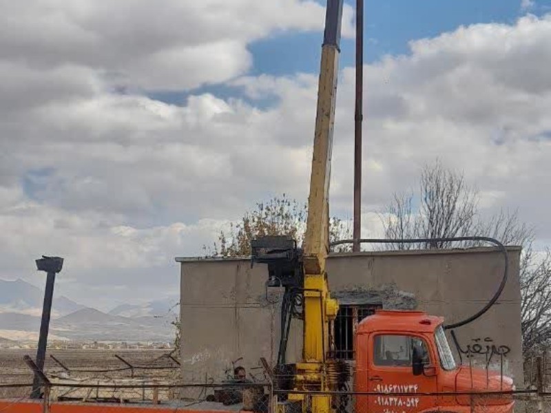 واکنش سریع آبفا صحنه به قطع آب مجتمع سفید خانی واکنش سریع آبفا صحنه به قطع آب مجتمع سفید خانی