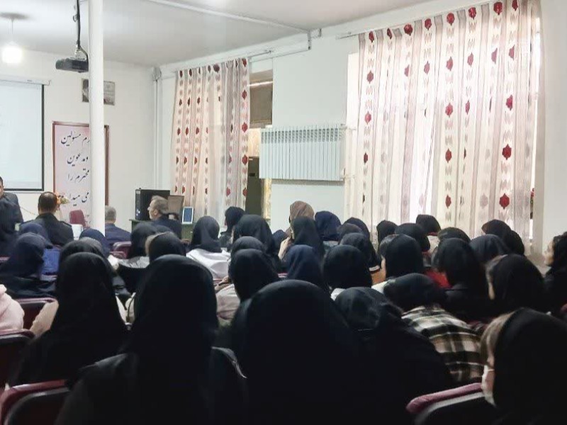 نشست تخصصی پیشگیری از آسیبهای اجتماعی با محوریت مواد مخدر در کانون فرهنگی حجاب برگزار شد نشست تخصصی پیشگیری از آسیبهای اجتماعی با محوریت مواد مخدر در کانون فرهنگی حجاب برگزار شد