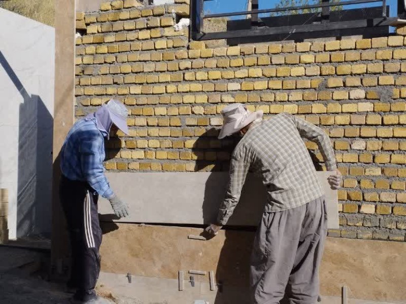 آغاز عملیات اجرایی نما کاری دیواره خارجی  سرویس بهداشتی عمومی غسالخانه جدید شهرداری صحنه