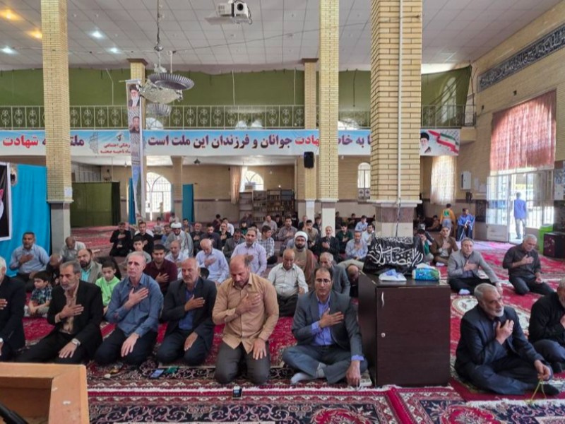 مراسم مدیحهسرایی عید سعید غدیر خم و سالگرد ارتحال حضرت امام خمینی (ره) در صحنه مراسم مدیحهسرایی عید سعید غدیر خم و سالگرد ارتحال حضرت امام خمینی (ره) در صحنه