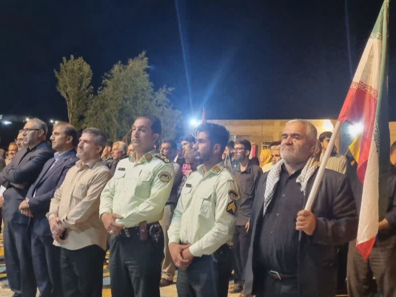 مراسم «یاوران ایران؛ هم‌پیمان غدیر» در جوار مزار شهدای گمنام دینور برگزار شد.
