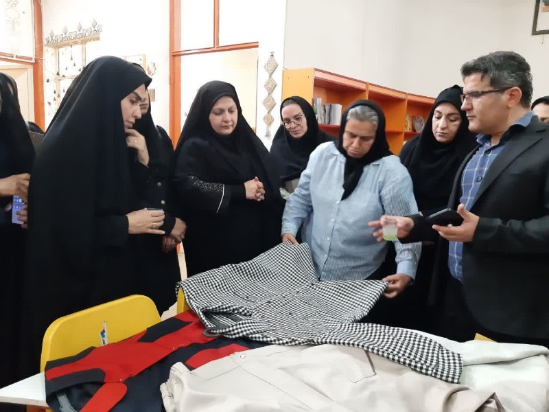 بازدید معاون فرمانداری صحنه از نمایشگاه توانمندی زنان سرپرست خانوار و افراد دارای معلولیت بازدید معاون فرمانداری صحنه از نمایشگاه توانمندی زنان سرپرست خانوار و افراد دارای معلولیت